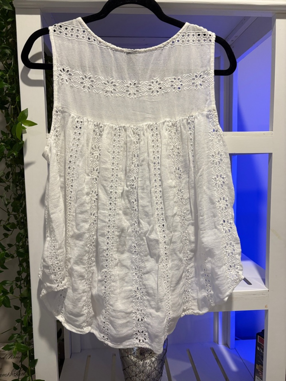 White Eyelet Sleeveless Youth Top - Elegant Summer Blouse - Picture 8 of 11